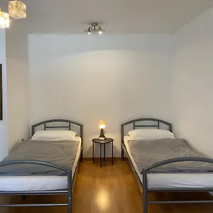 https://apt-duesseldorf-1995.dortmundhotels.net