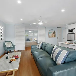 https://chez-noosa-resort-motel.queenslandhotels.net