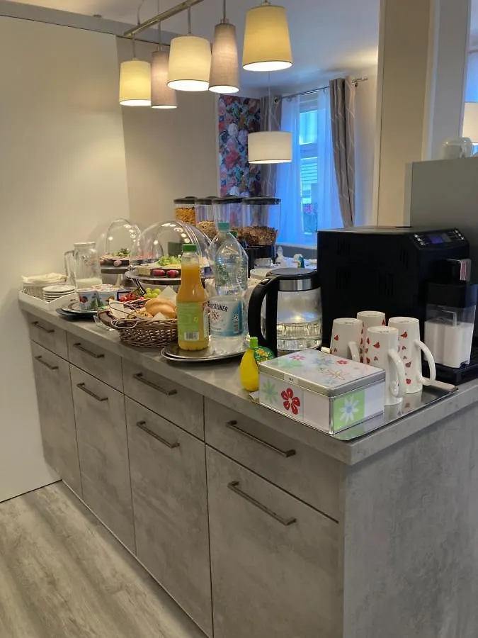 Guest house Hotel-Pension Adler Untertuerkheim Stuttgart