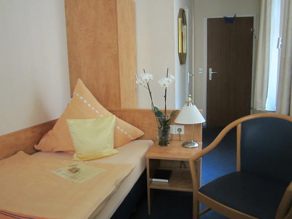 Guest house Hotel-Pension Adler Untertuerkheim Stuttgart