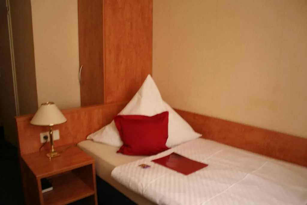 Guest house Hotel-Pension Adler Untertuerkheim Stuttgart