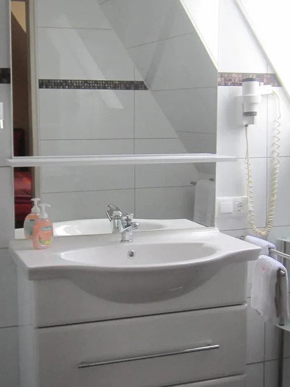 Guest house Hotel-Pension Adler Untertuerkheim Stuttgart